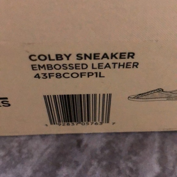 NEW Michael Kors Fashion Sneakers - Picture 4 of 4